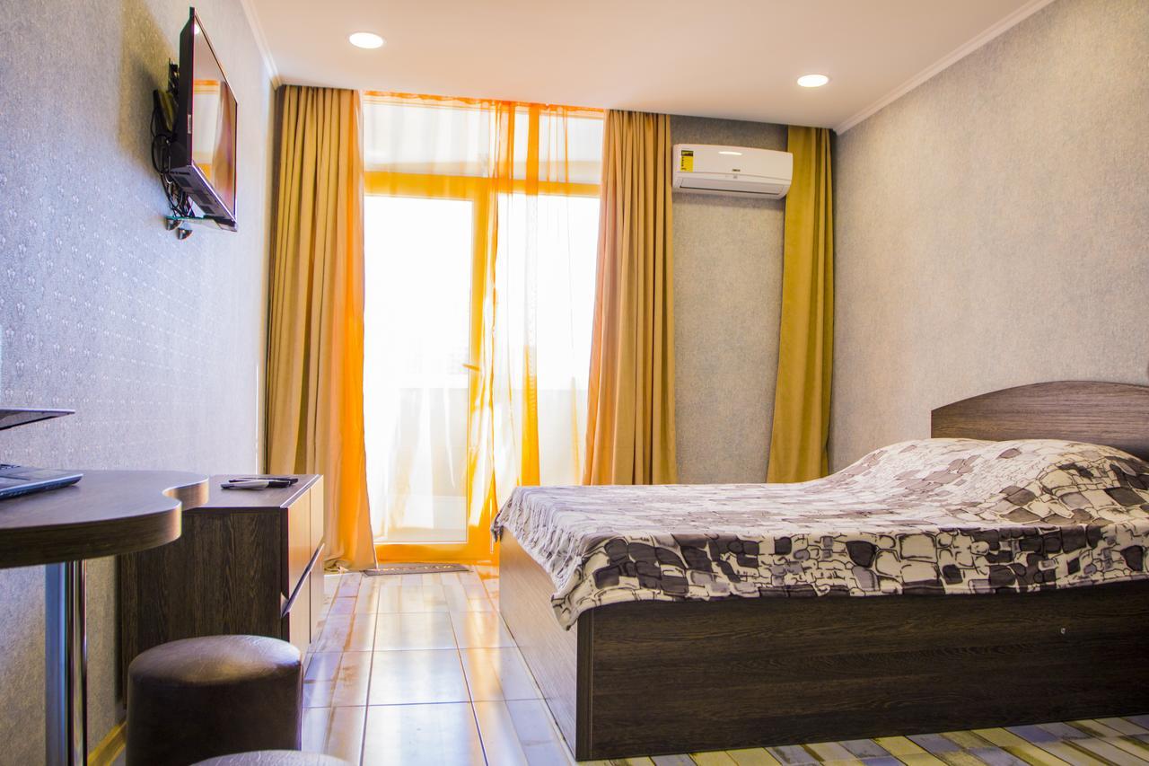 Apartament Denis In Apart-Otel Residenc 바투미 외부 사진